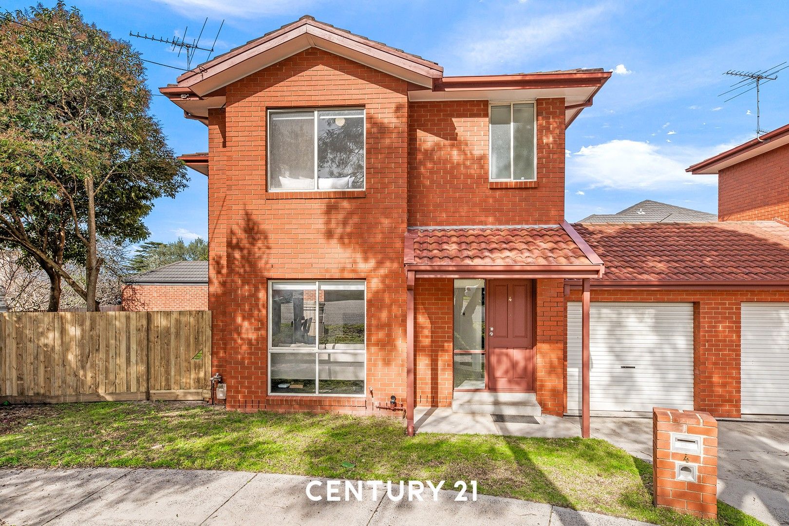 3 bedrooms Townhouse in 4 Adaleigh Court CLAYTON VIC, 3168