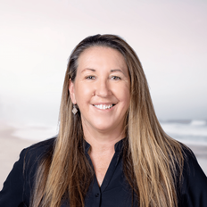 Maree Curtis, Property manager