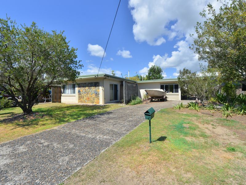 57 Bamboo Street, Holloways Beach Property History & Address
