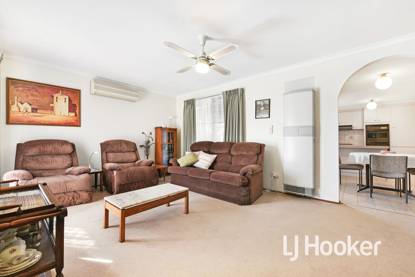 44 Fordholm Road, Hampton Park VIC 3976, Image 2