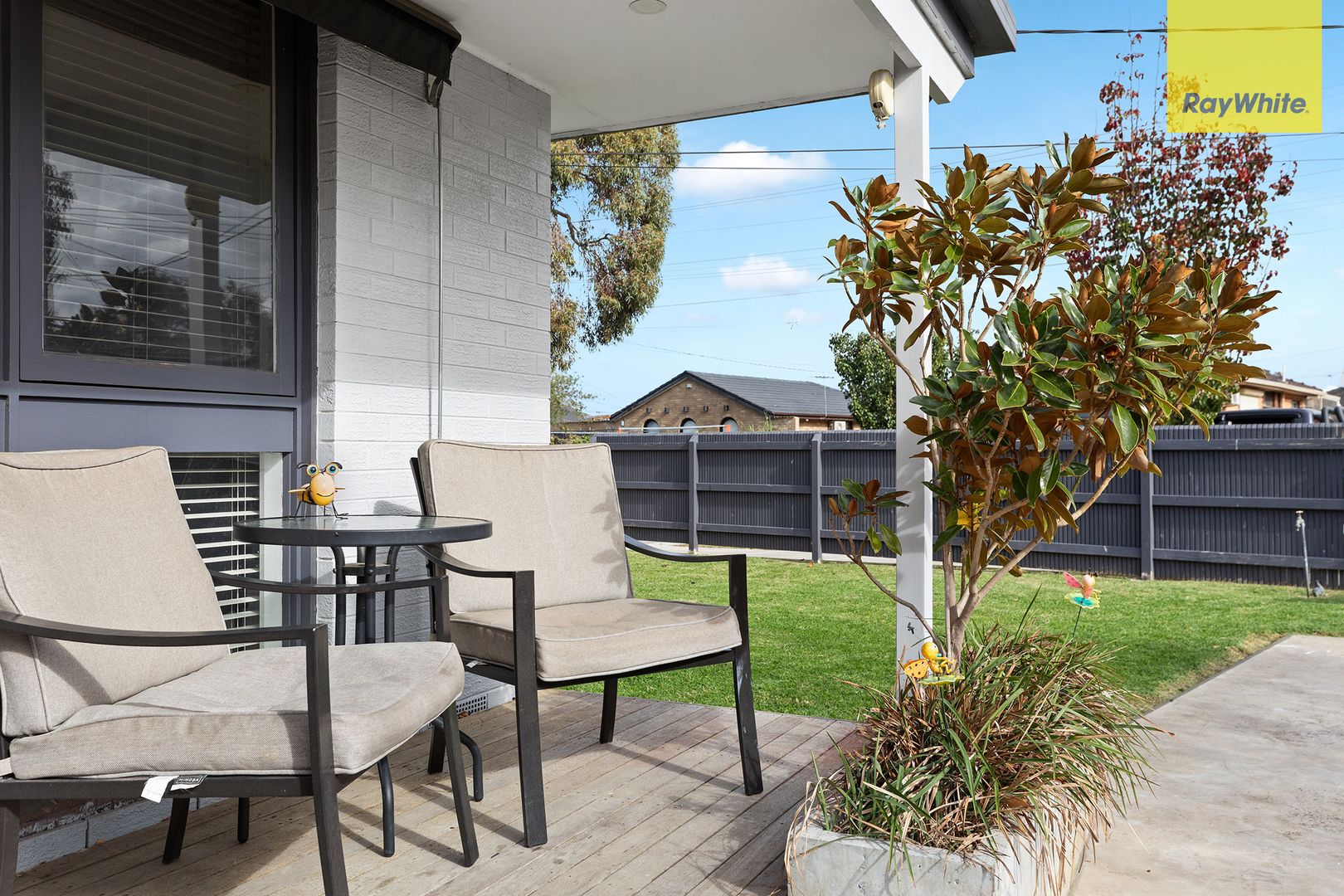 8 Ascot Court, St Albans VIC 3021, Image 2