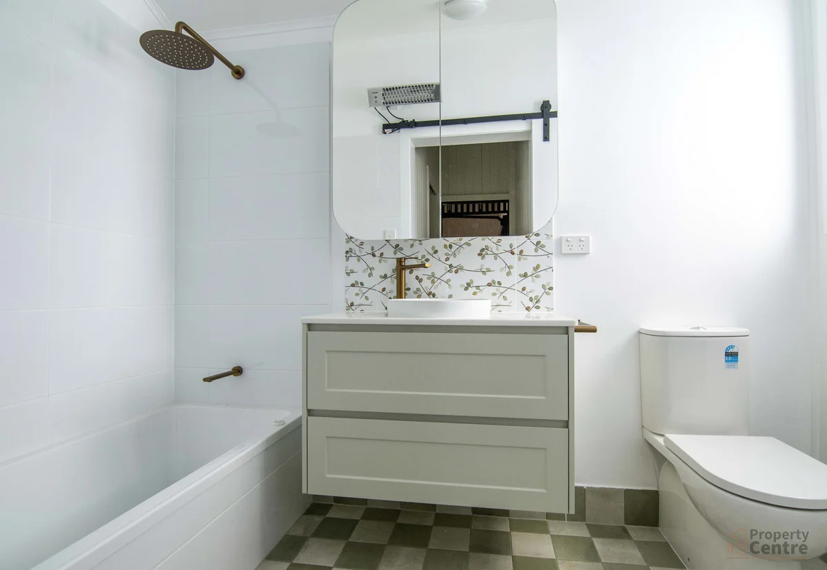 Additional image 12 of 71B Patrick Street, Dalby QLD 4405