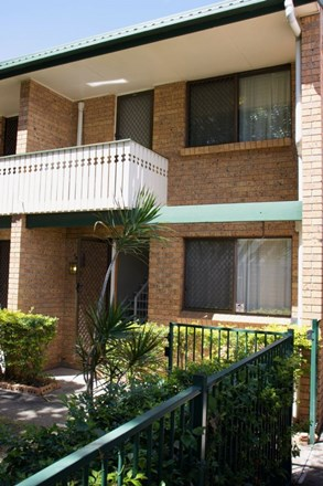 1/11 Frank Street, Labrador QLD 4215