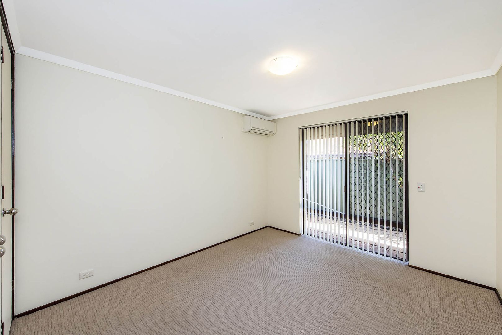 1/75 Clydesdale Street, Como WA 6152, Image 1