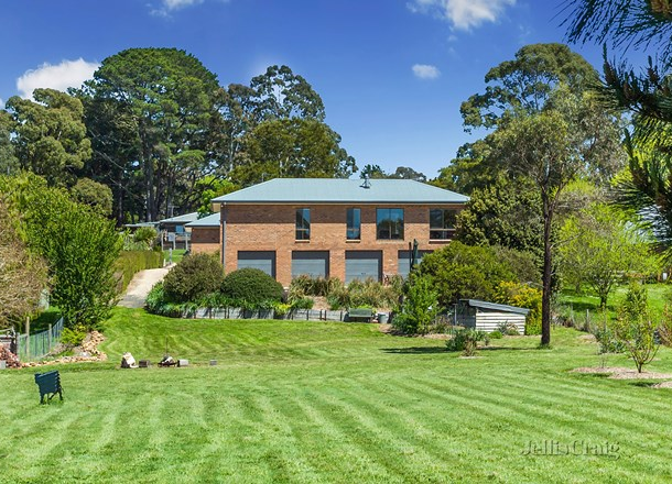 35 Tennyson Street, Woodend VIC 3442