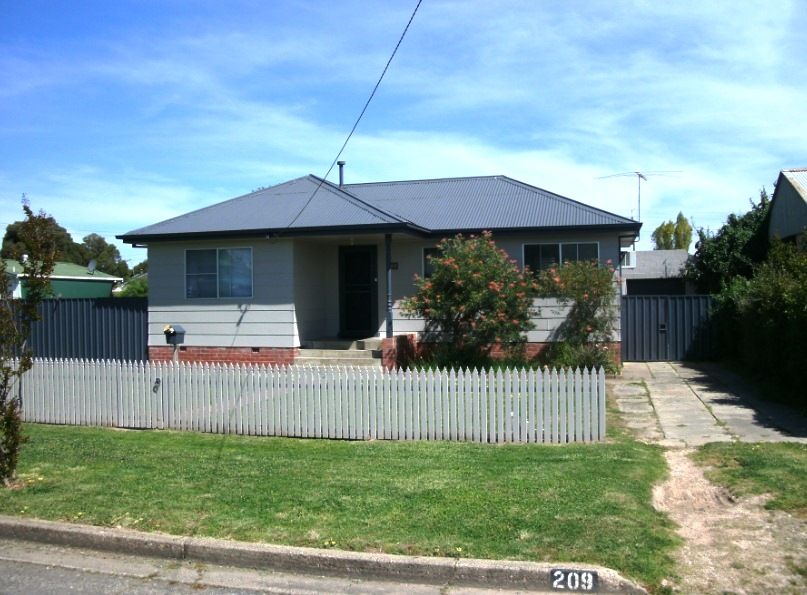 209 Plover Street, North Albury NSW 2640, Image 0