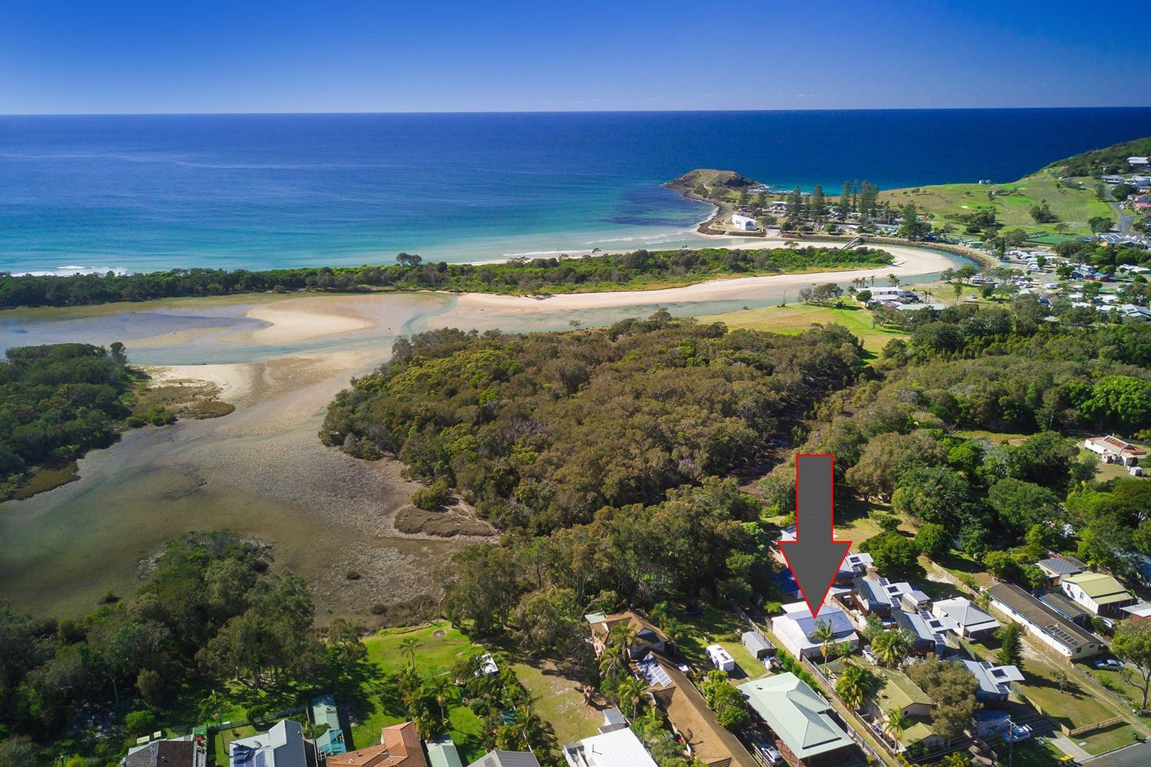 11 Belmore Street, Crescent Head NSW 2440, Image 2