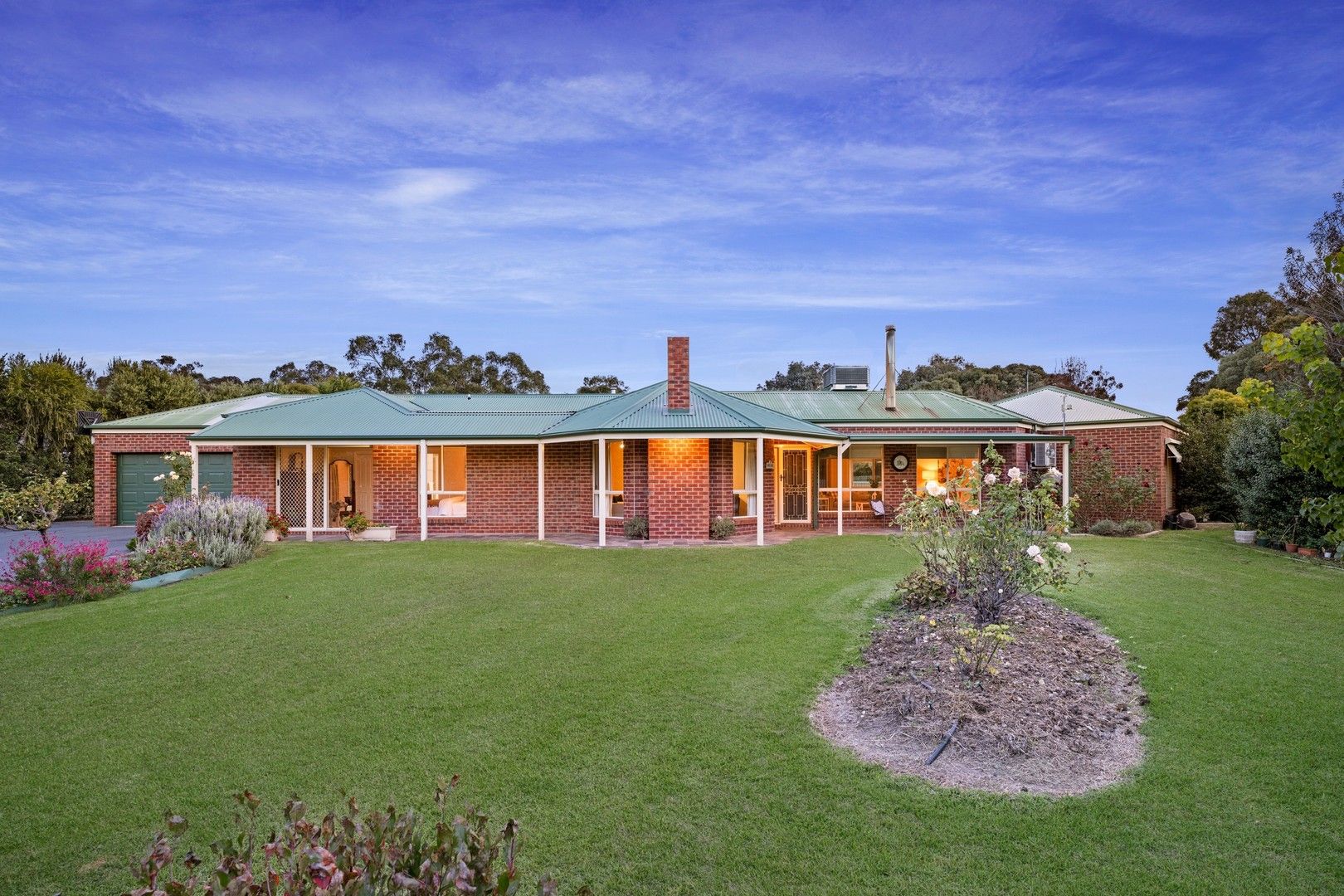 8 Rosborough Court, Thurgoona NSW 2640, Image 0