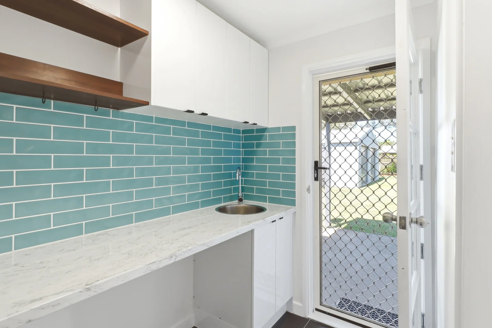 Additional image 16 of 717 Boat Harbour Drive, Urangan QLD 4655