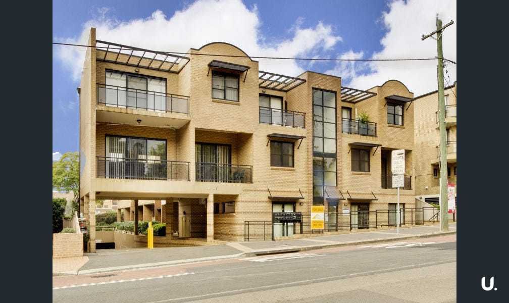 2 bedrooms Apartment / Unit / Flat in 16/22-24 Pitt Street PARRAMATTA NSW, 2150