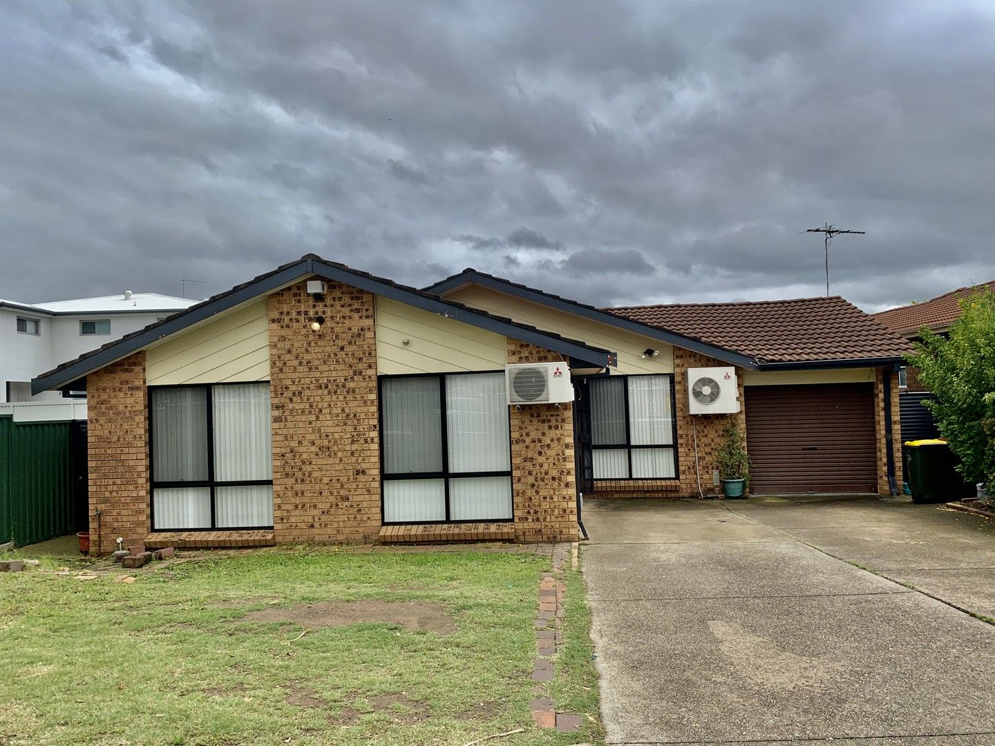 201 Edensor Road, Edensor Park NSW 2176 House For Rent 650 Domain