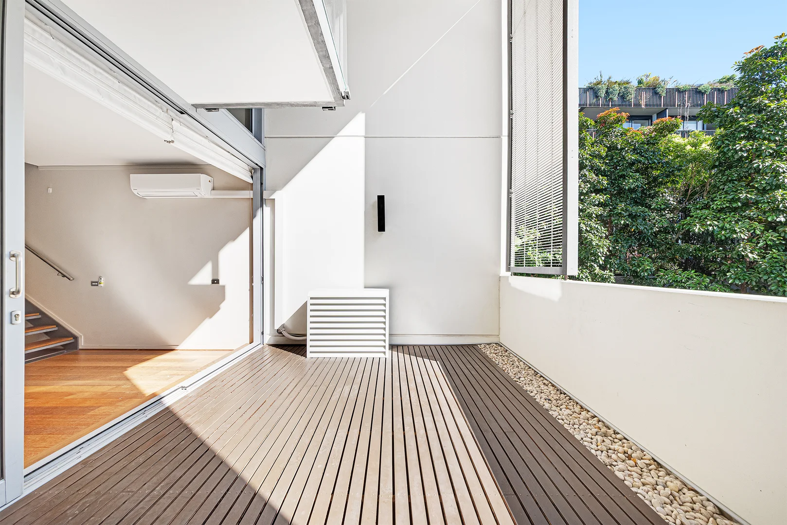 Additional image 4 of 326/2-4 Powell Street, Waterloo NSW 2017