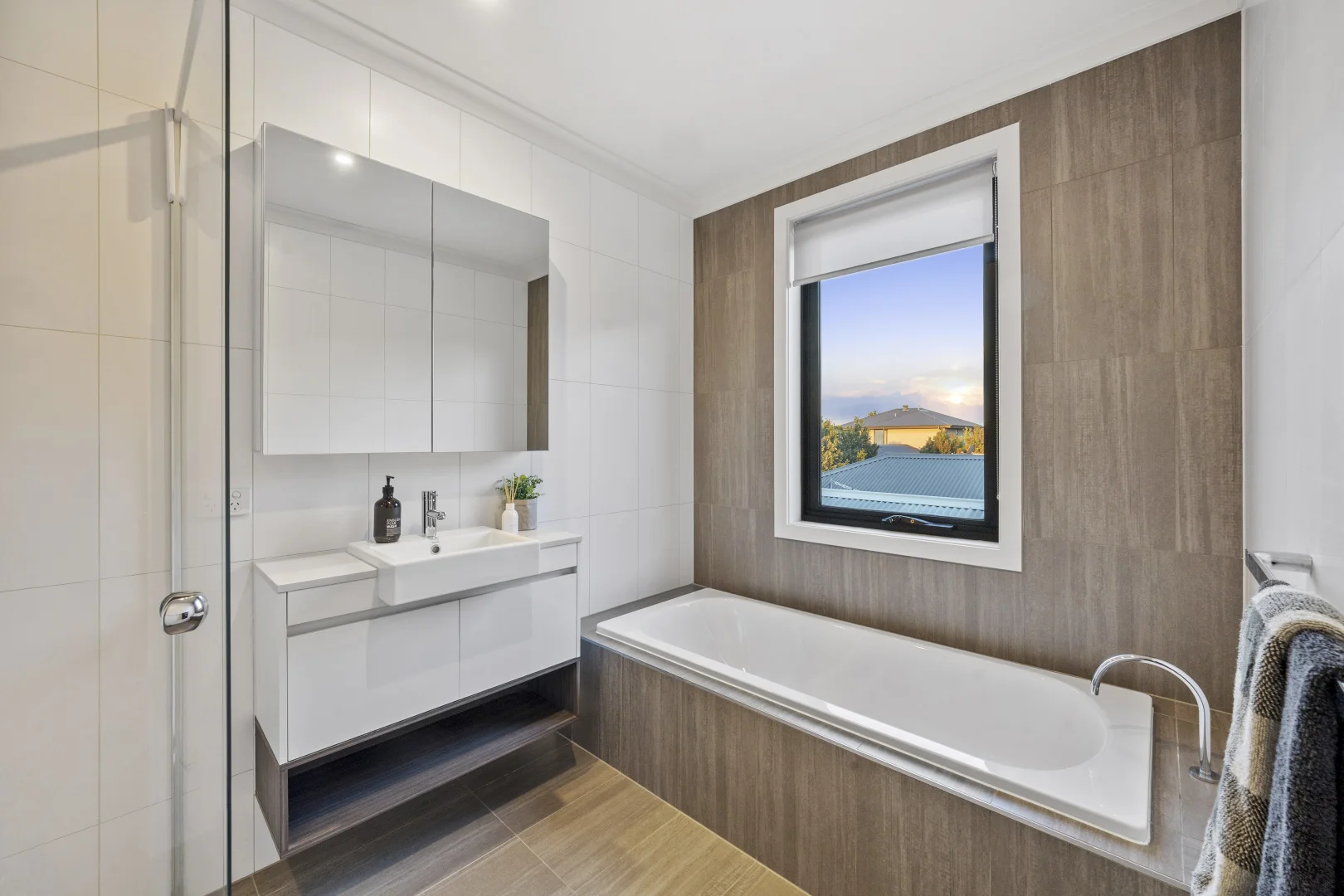 Additional image 19 of 10 Canopy Crescent, Hillside VIC 3037