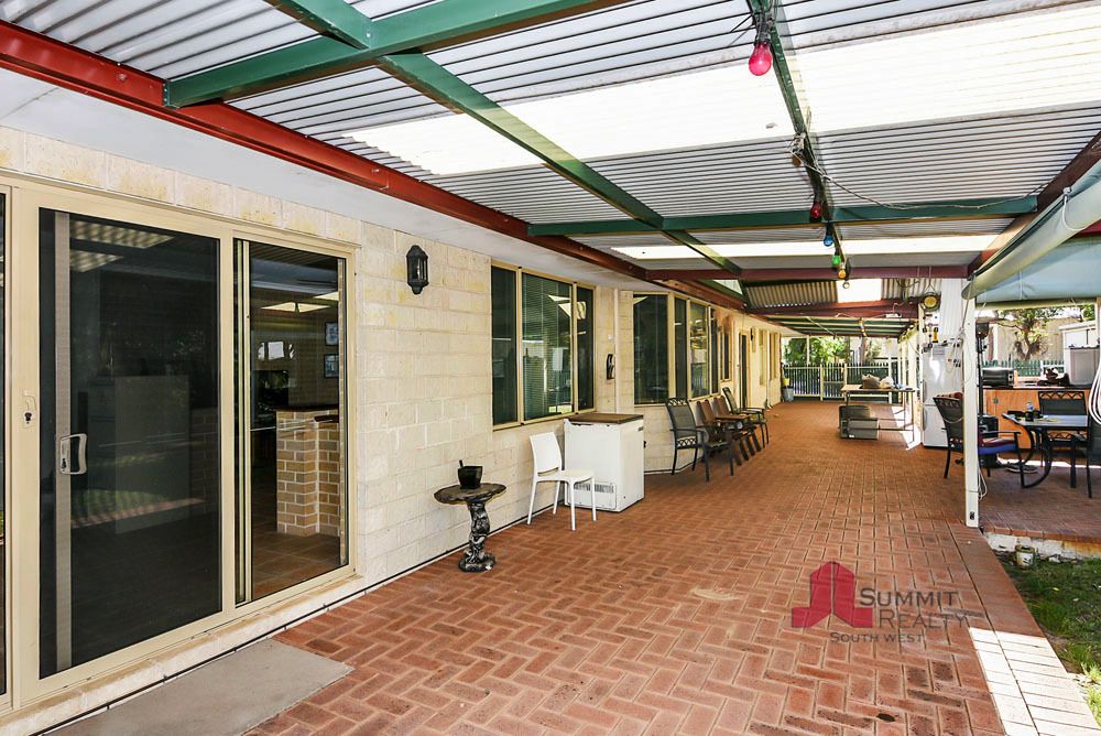 8 Seabreeze Cl, Leschenault WA 6233, Image 0