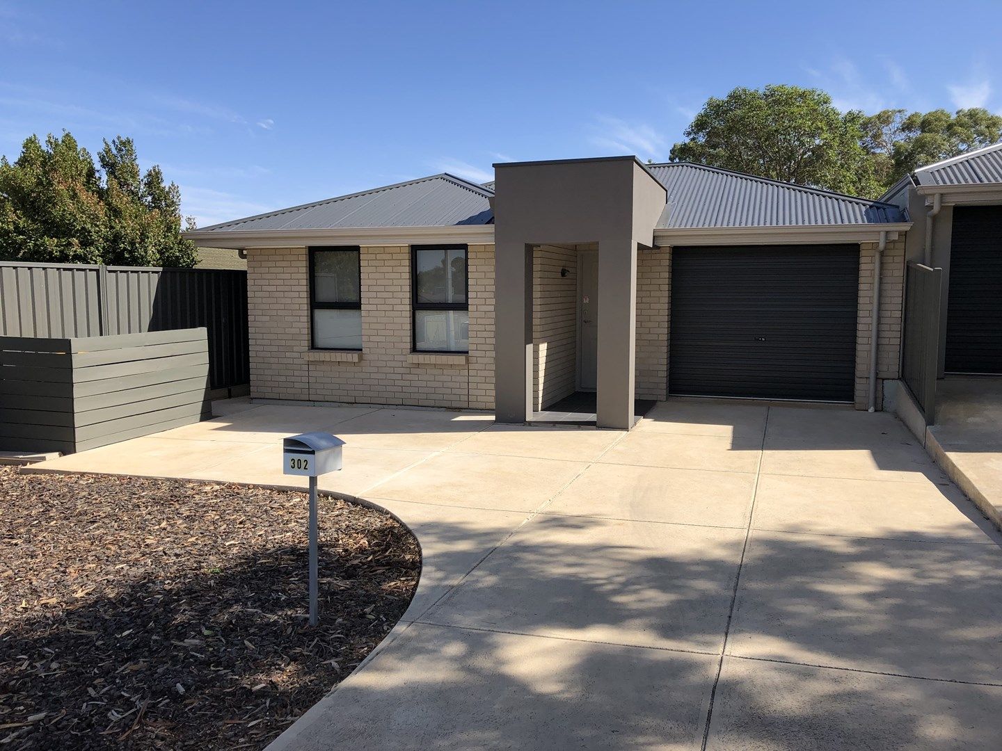 302 Grenfell Road, Surrey Down Property History & Address Research