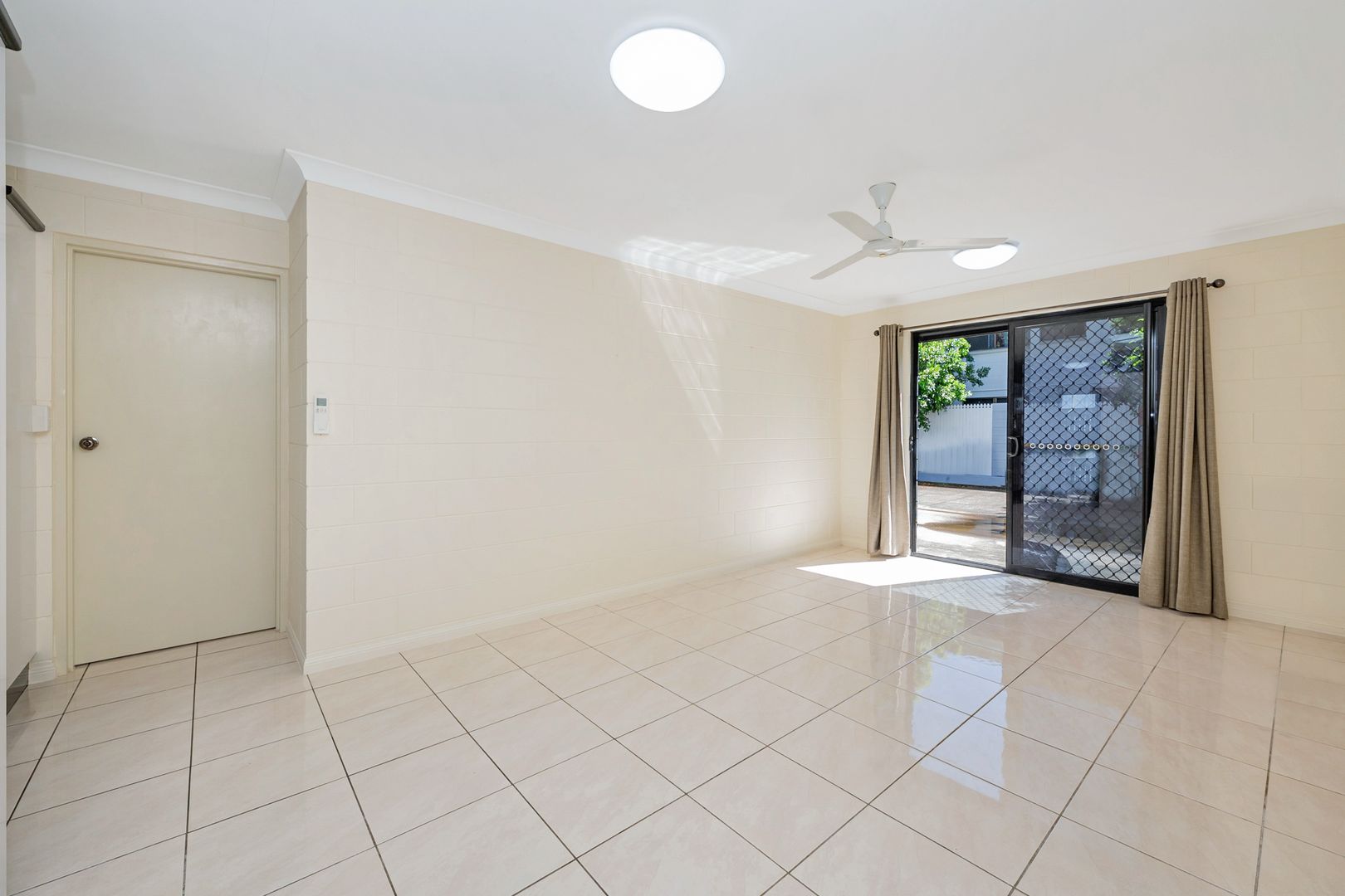 1/28 Norris Street, Hermit Park QLD 4812, Image 1