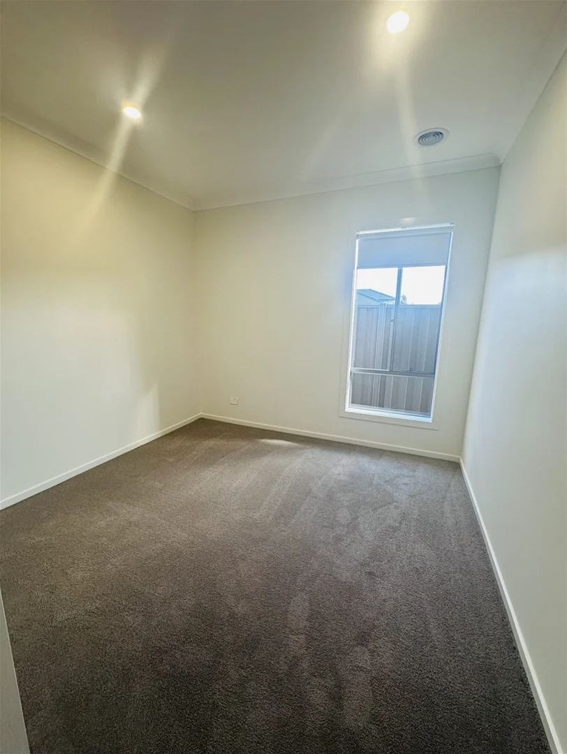 Additional image 14 of 3 Songlark St, Melton South VIC 3338