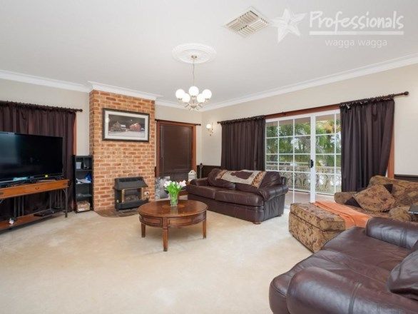 50 Lakehaven Drive, Wagga Wagga NSW 2650, Image 2