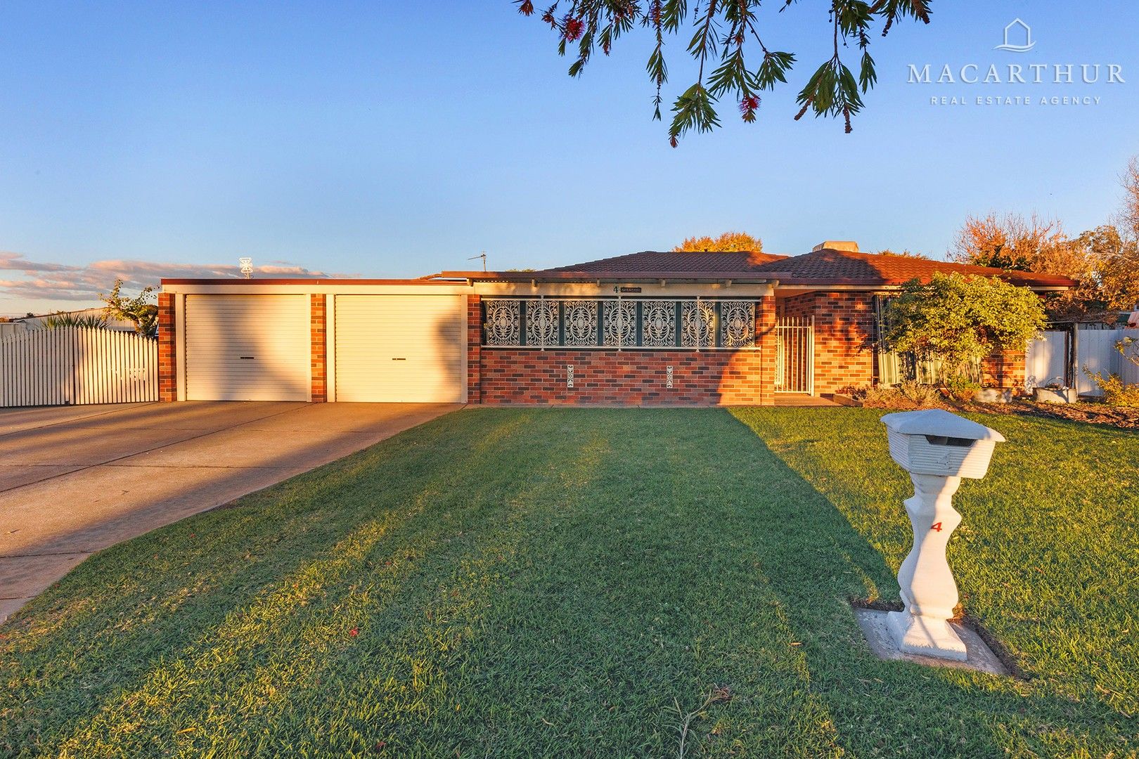 4 Toney Place, Glenfield Park NSW 2650, Image 0