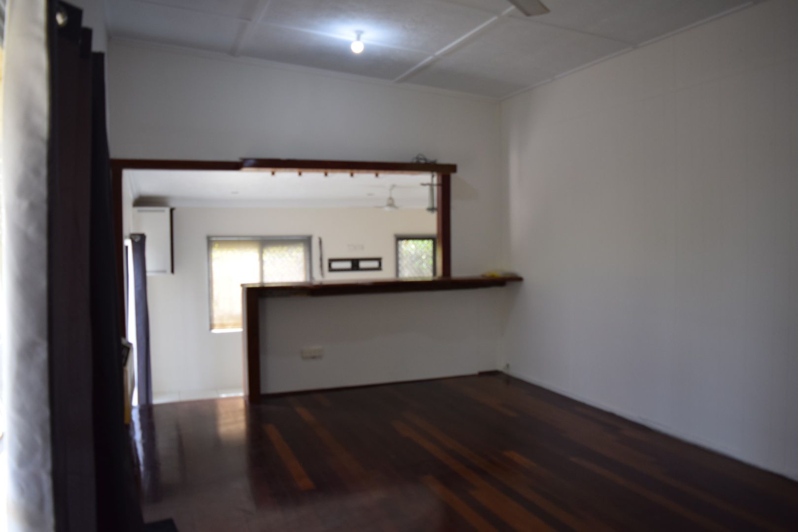 35 Montgomery Street, West End QLD 4810, Image 2