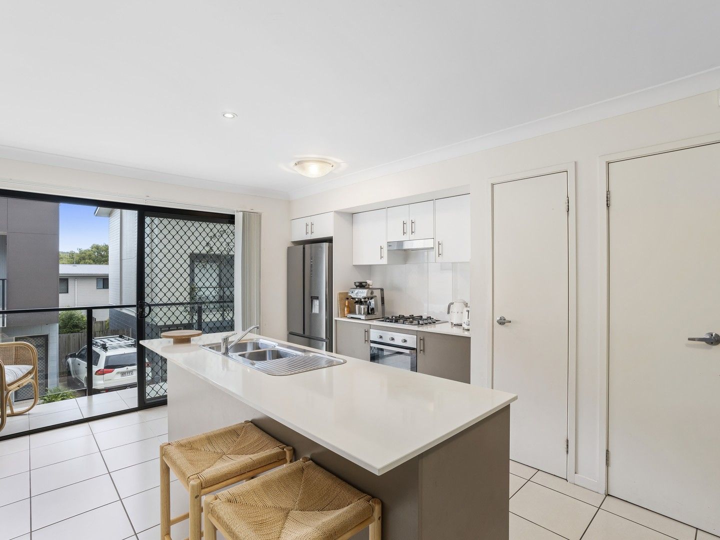 10/10 Riverview Road, Nerang QLD 4211, Image 2