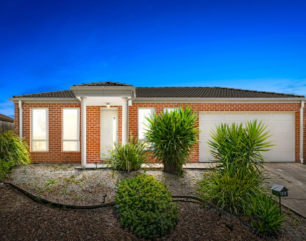 13 Lone Pine Square, Bacchus Marsh VIC 3340