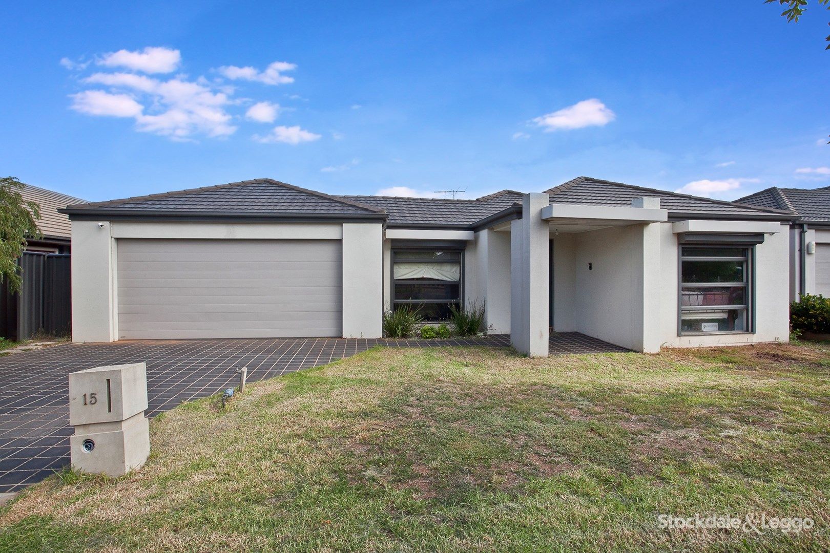 15 Cassan Way, Caroline Springs VIC 3023, Image 0