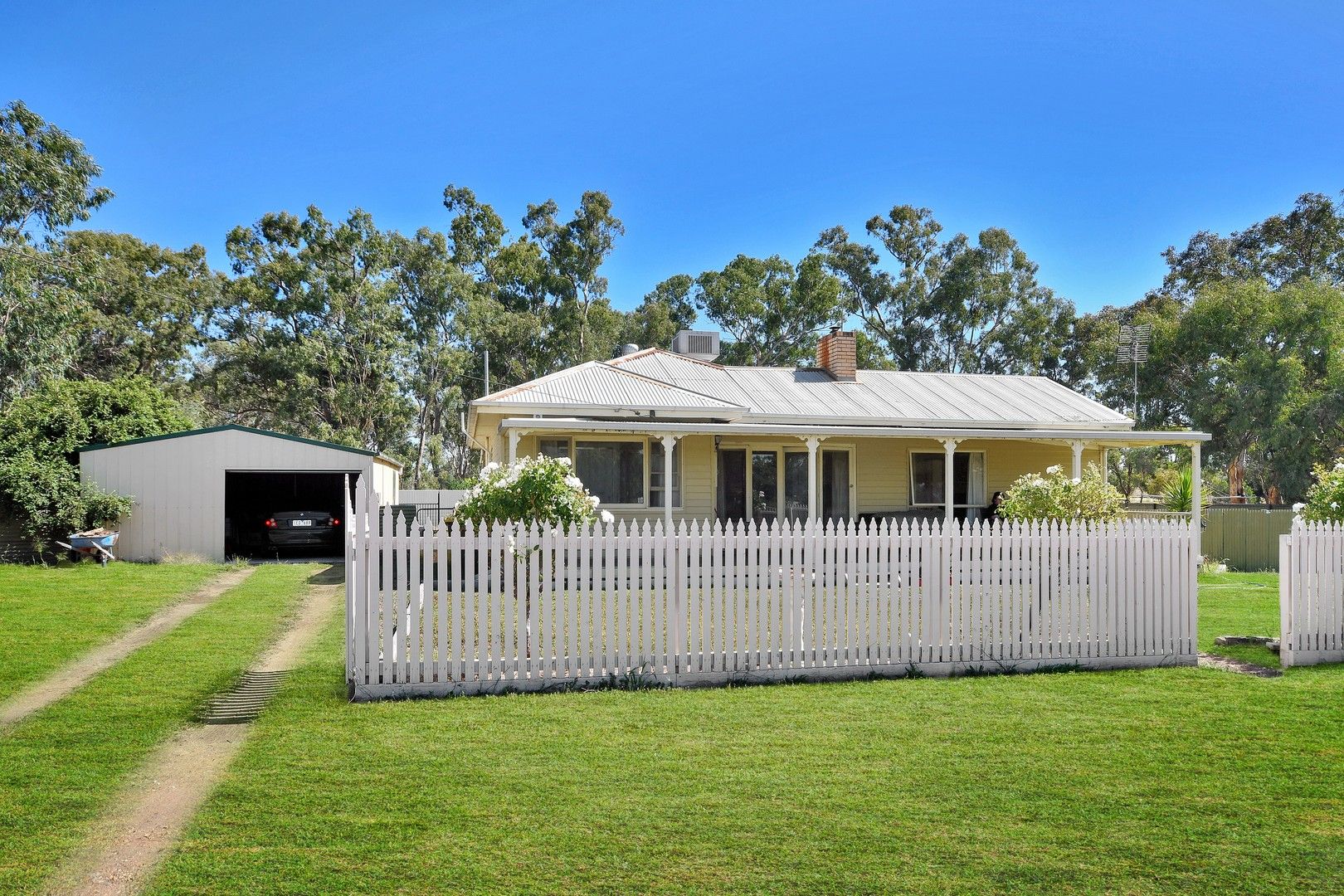 27 Rennie St, Great Western VIC 3374, Image 0