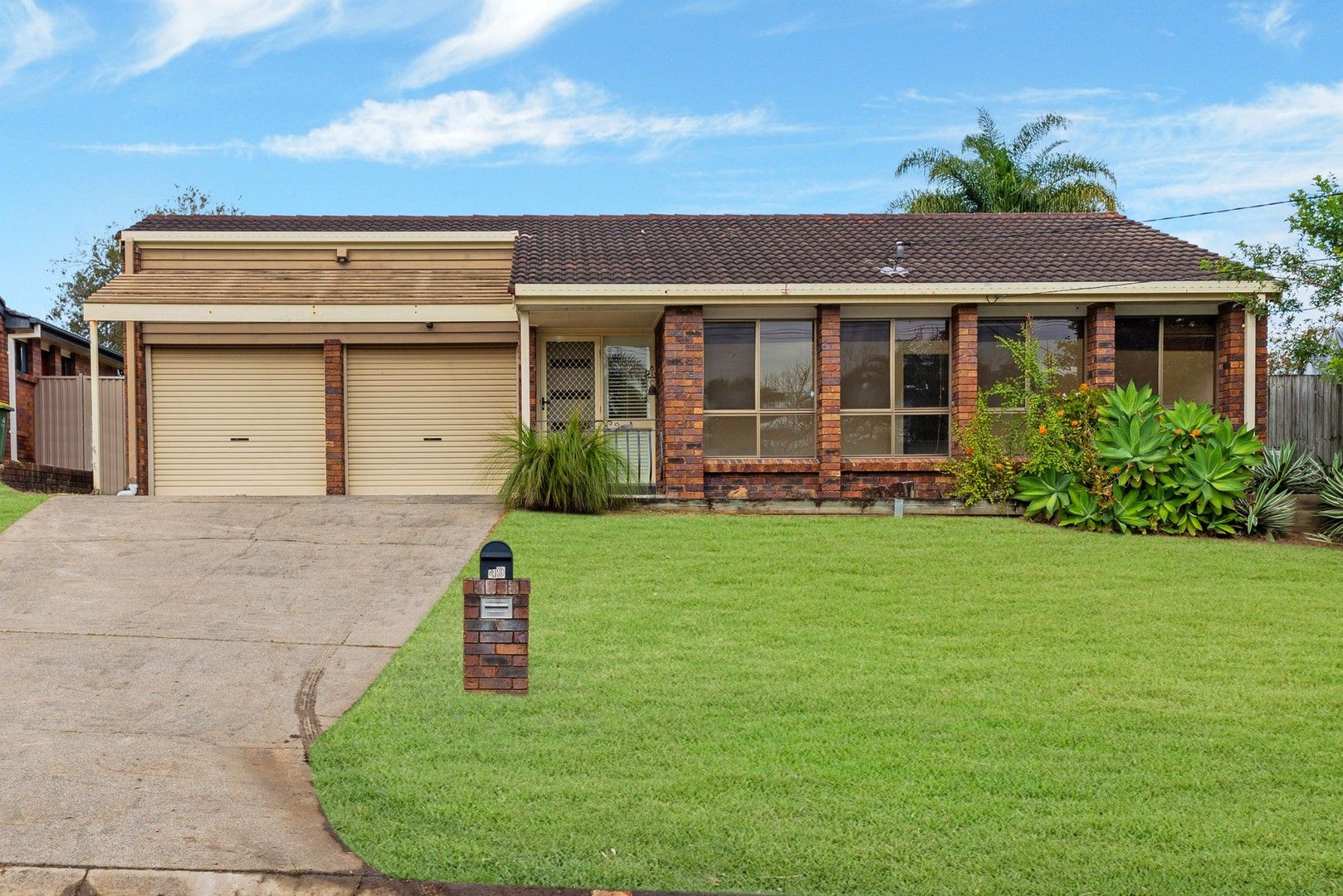 4 bedrooms House in 49 Achilles Dr SPRINGWOOD QLD, 4127