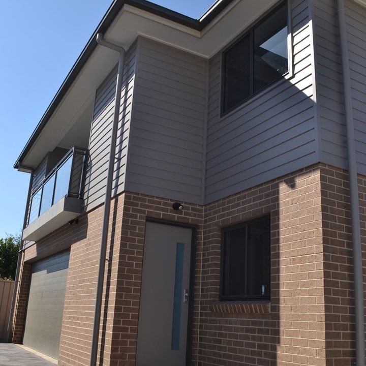 Albion Park Rail NSW 2527 3 beds townhouse for Sale, 540,000