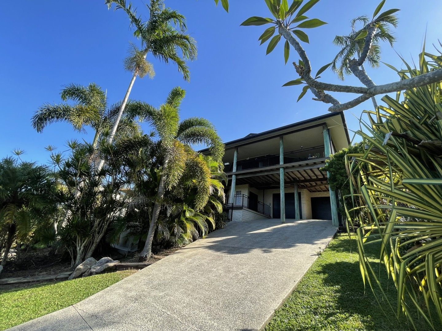 24 Dunkalli Cres, Wongaling Beach QLD 4852, Image 1