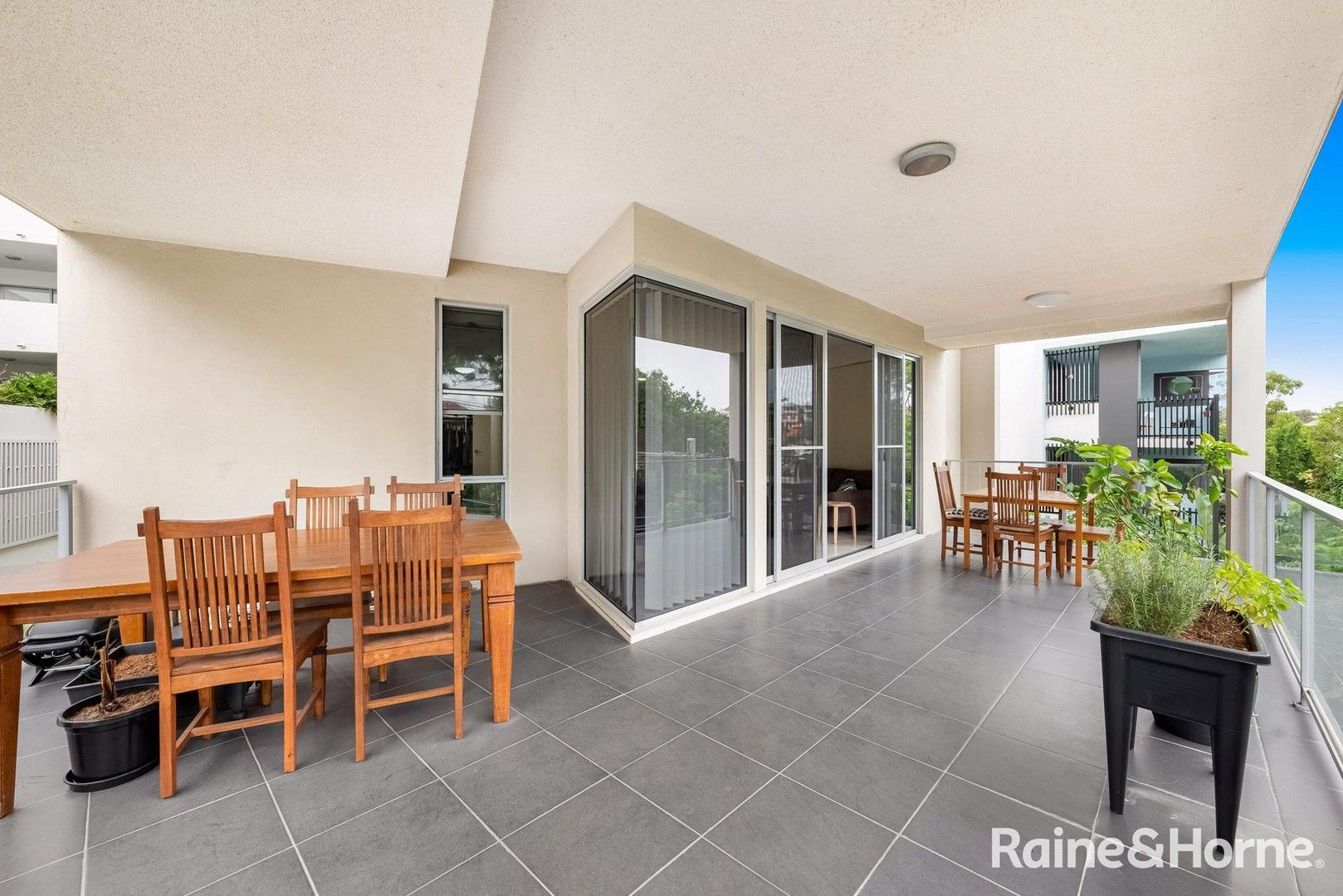 3 bedrooms Apartment / Unit / Flat in 3/13 Tank Street KELVIN GROVE QLD, 4059