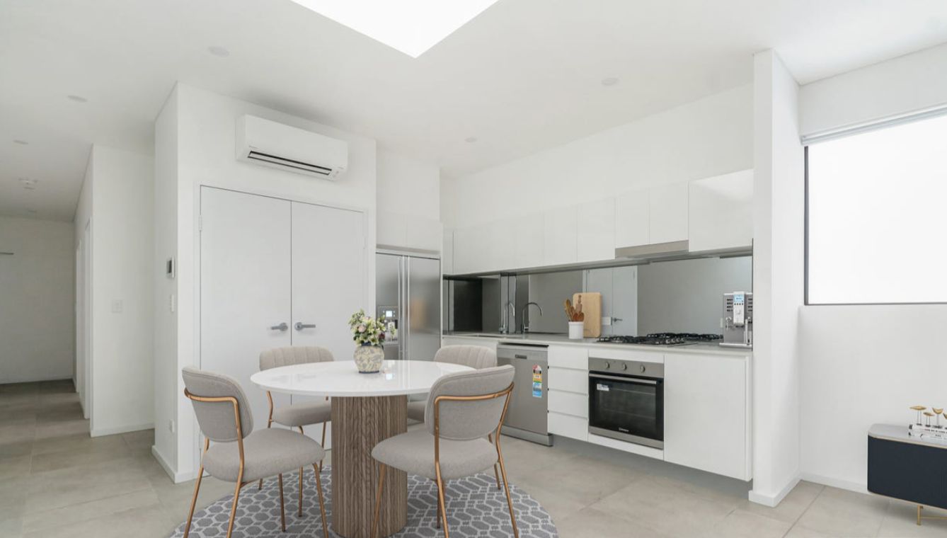 1 bedrooms Apartment / Unit / Flat in 301/29 Garfield Street WENTWORTHVILLE NSW, 2145