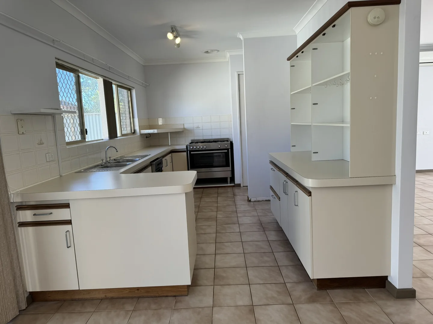 Additional image 5 of 9A Beagle Place, Port Kennedy WA 6172