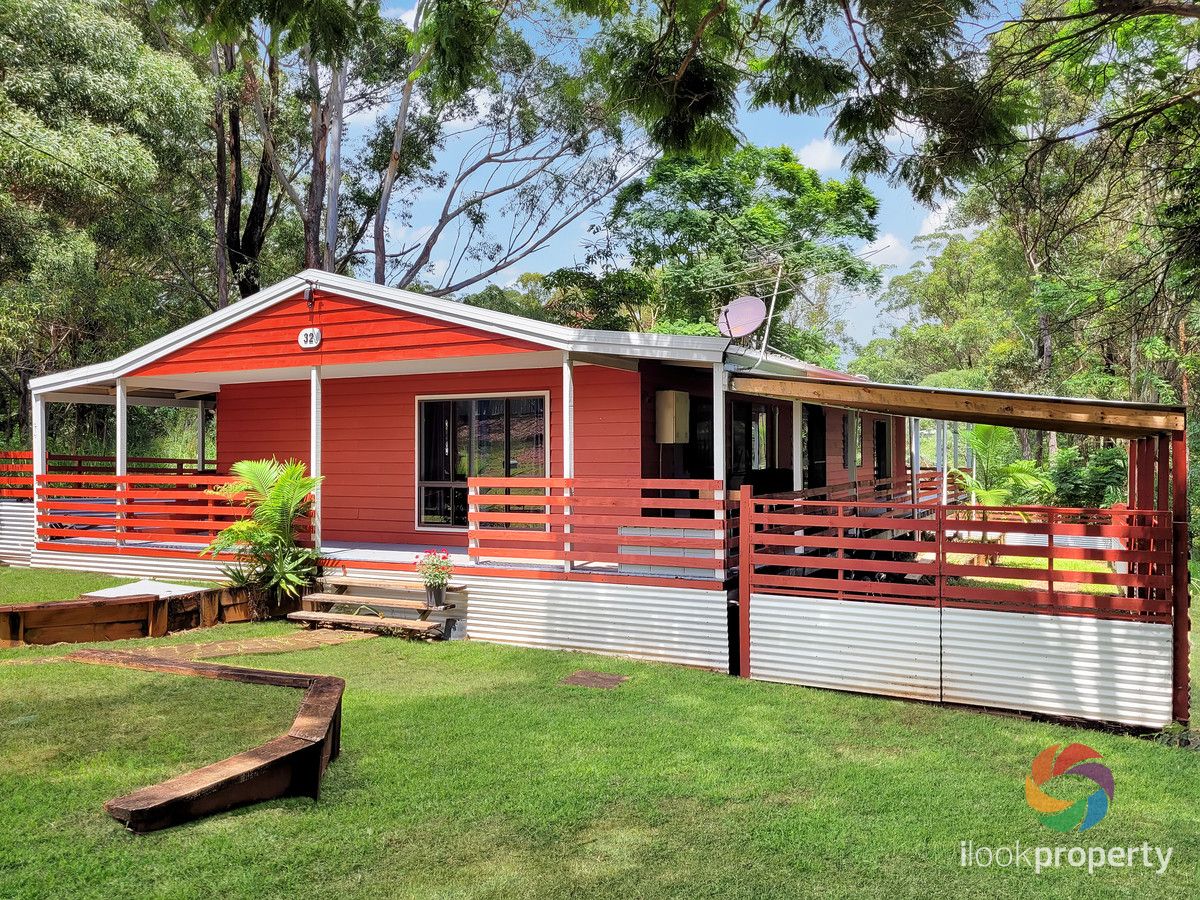 4 bedrooms House in 32 Fiji Street RUSSELL ISLAND QLD, 4184
