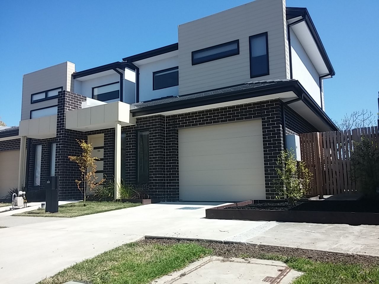 2 bedrooms Apartment / Unit / Flat in 15a Cromwell street GLENROY VIC, 3046