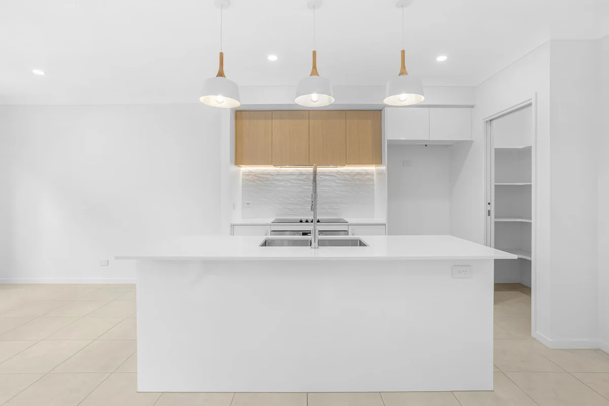 Additional image 3 of 19 Creek Parade, Morayfield QLD 4506