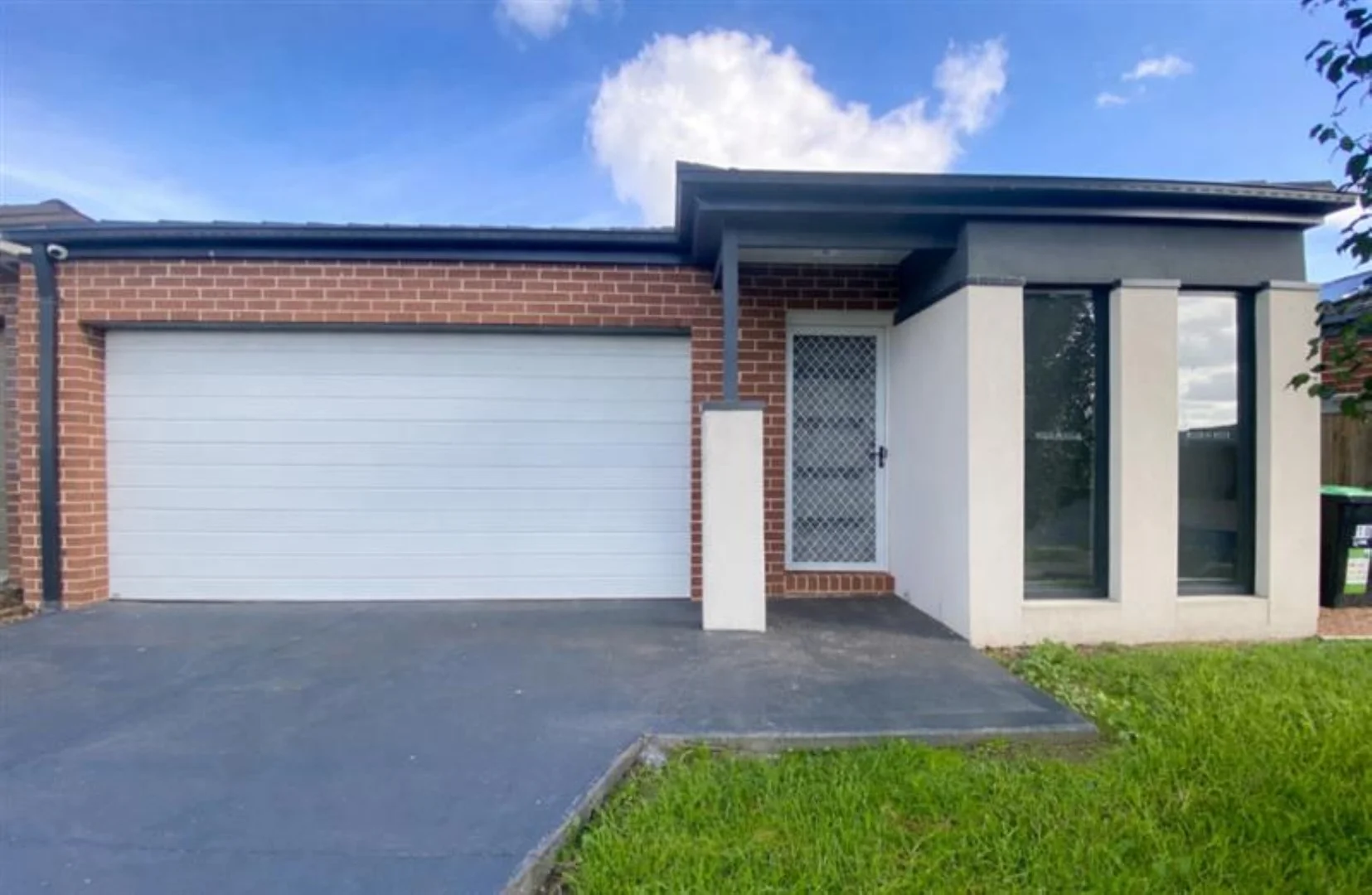 Primary image of 10 Selwood Road, Mickleham VIC 3064