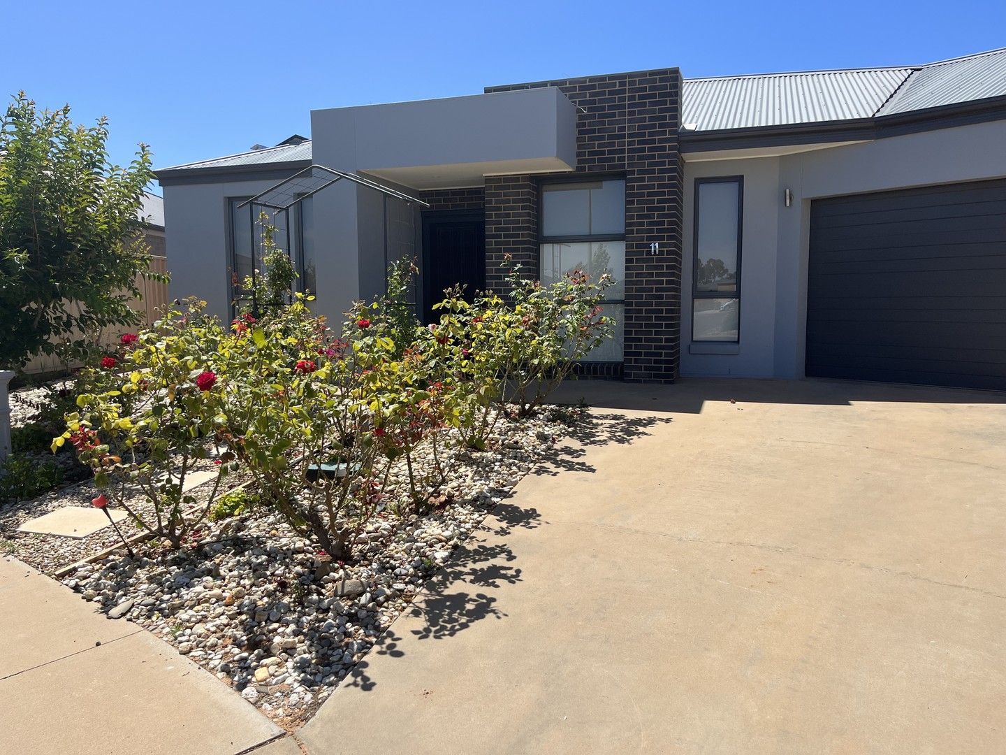 3 bedrooms House in 11 Renshinkan Court MILDURA VIC, 3500