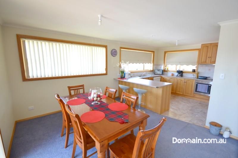 17 Bedford Street, BRIGHTON TAS 7030, Image 2