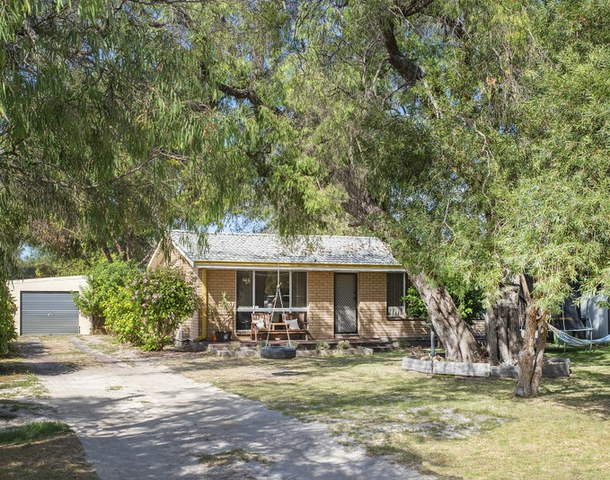 16 Dawson Avenue, Abbey WA 6280