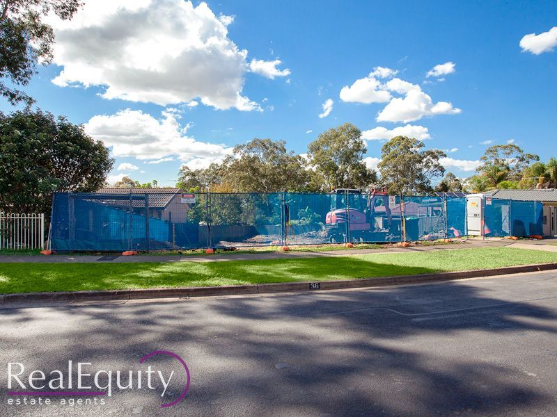 36 Bangalow Avenue, Chipping Norton NSW 2170