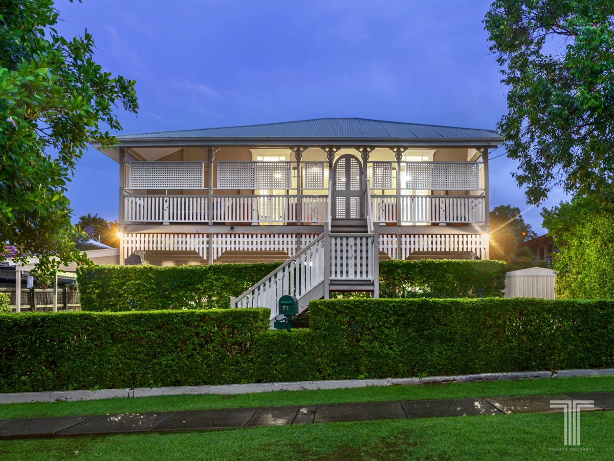 77 Henderson Street, Camp Hill QLD 4152