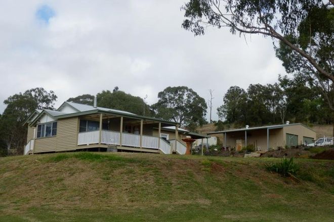 Picture of 49 Willis Road, MERINGANDAN WEST QLD 4352