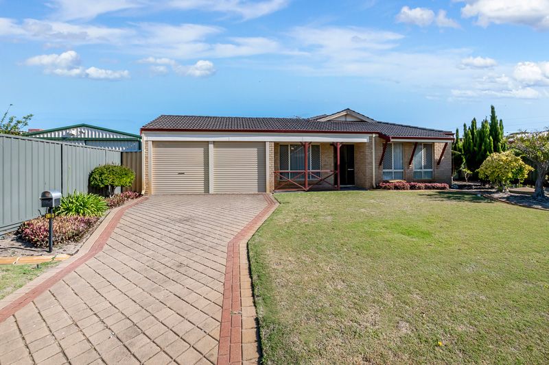 3 bedrooms House in 52A Argonaut Avenue WAIKIKI WA, 6169