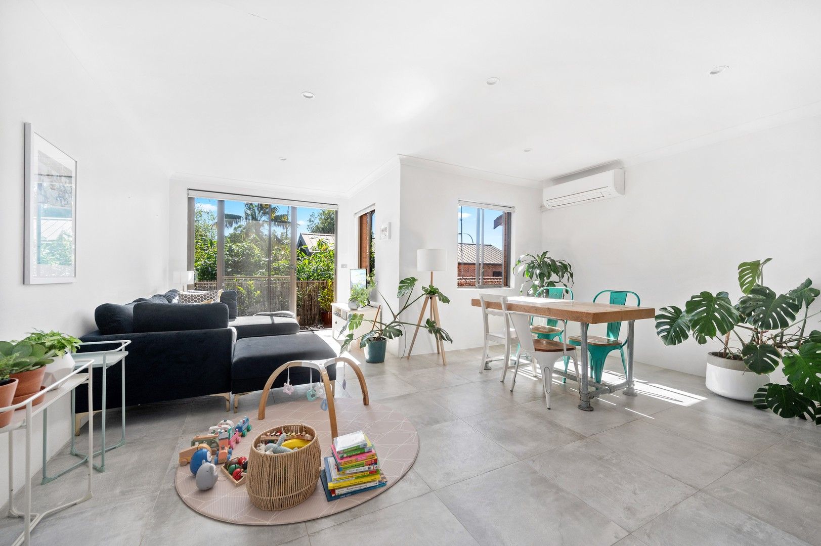 2 bedrooms Apartment / Unit / Flat in 15/29-31 Simpson Street BONDI BEACH NSW, 2026