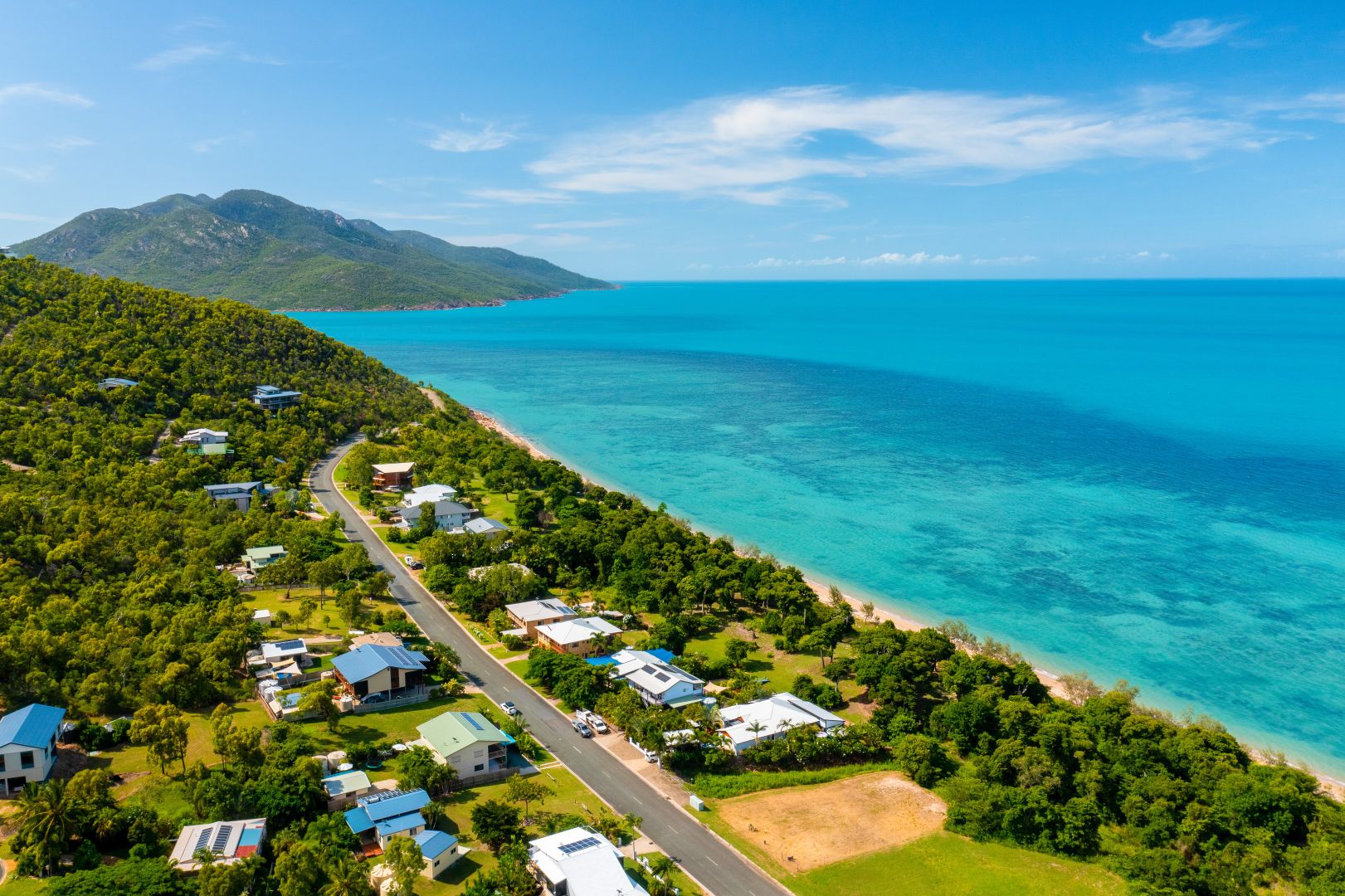 107 Gloucester Avenue, Hideaway Bay QLD 4800, Image 2