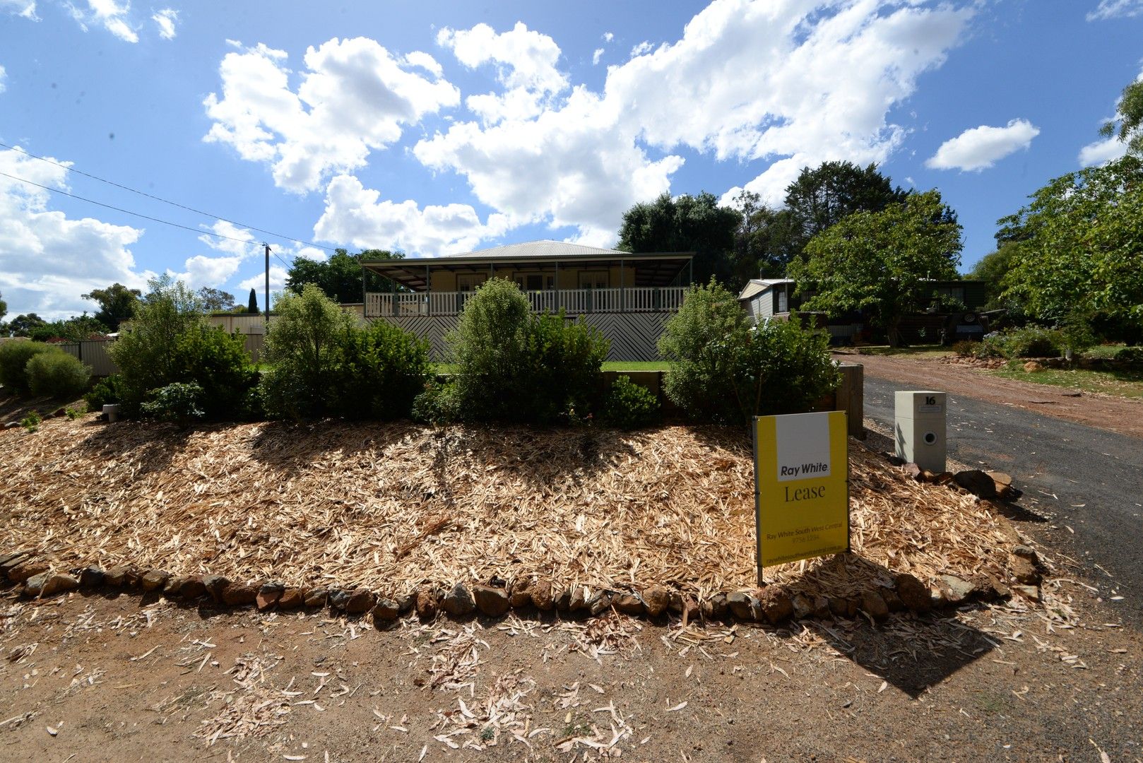 3 bedrooms House in 16 Somme Street BRIDGETOWN WA, 6255