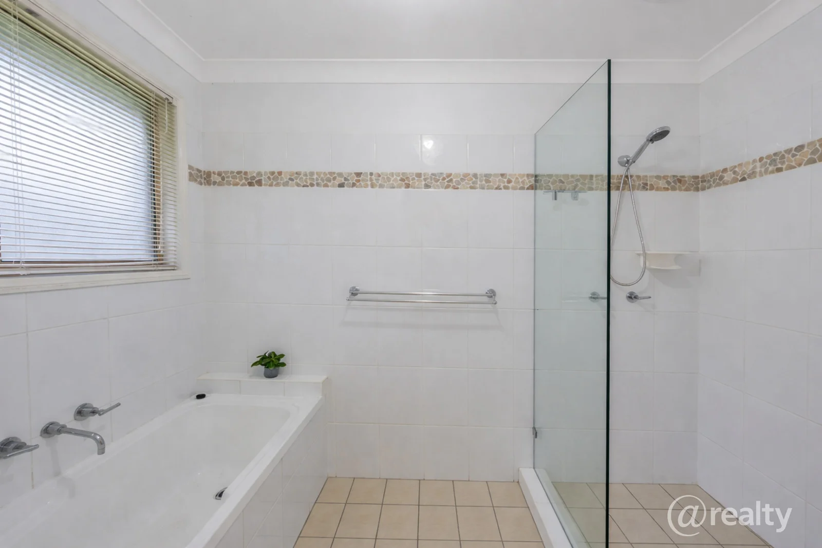 Additional image 24 of 2 Yellow Button Close, Warner QLD 4500