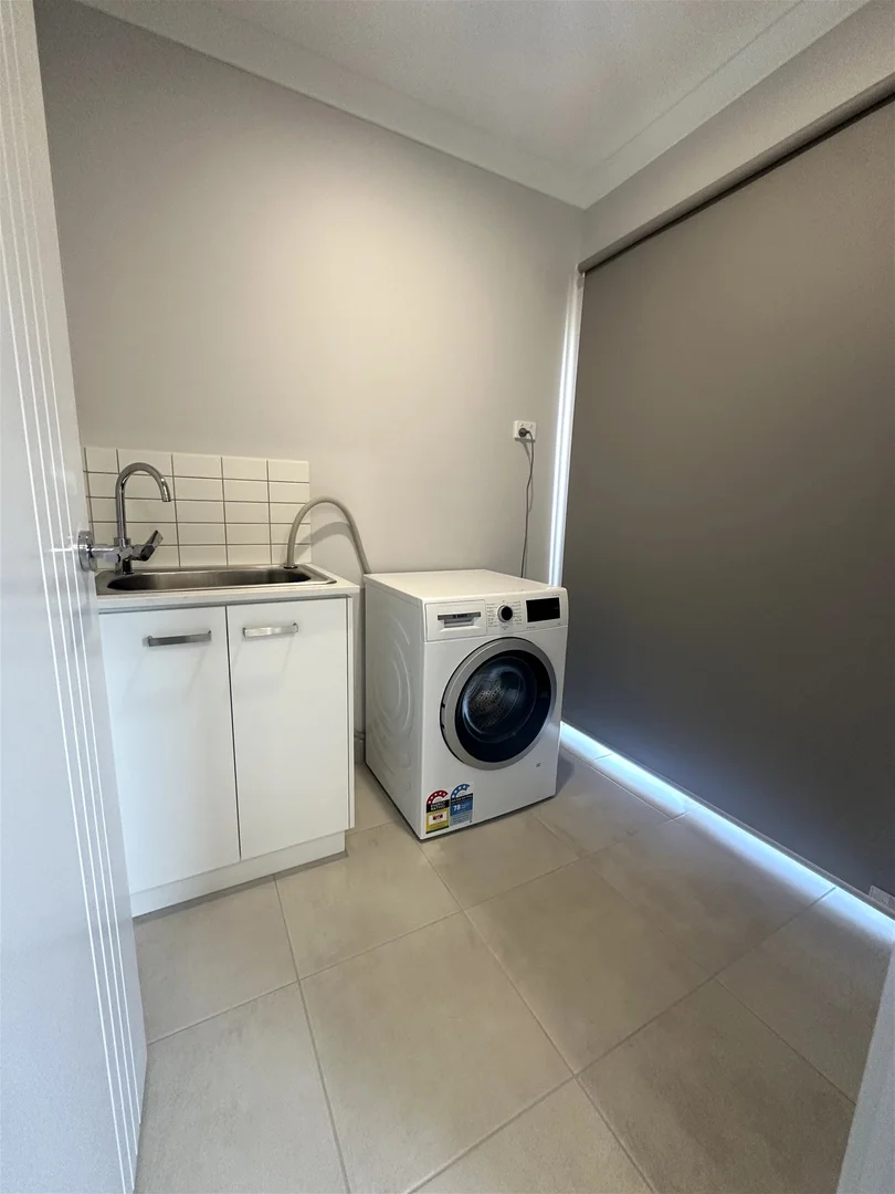 Additional image 14 of 10 Fangorn St, Clyde VIC 3978